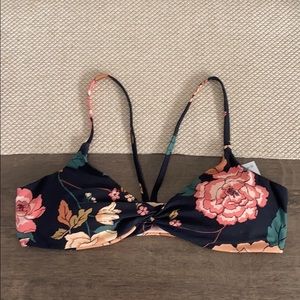 Billabong bikini top